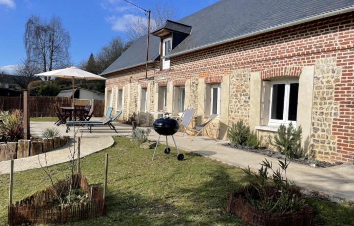 Le Nice Valmontais - Draps Et Serviettes Sur Demande Valmont  Exterior photo